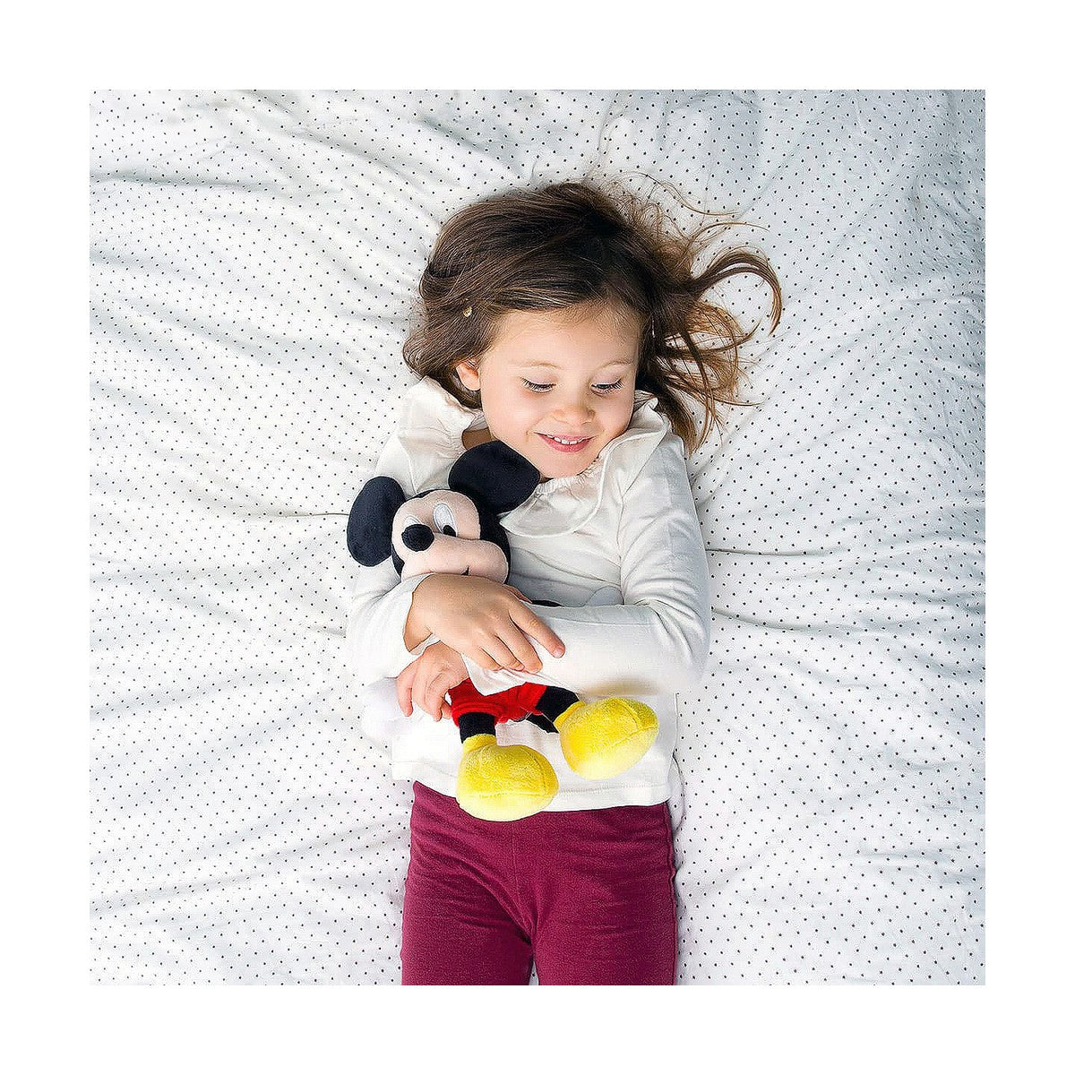Peluche Mickey Mouse Disney idéale pour les câlins et le réconfort des enfants