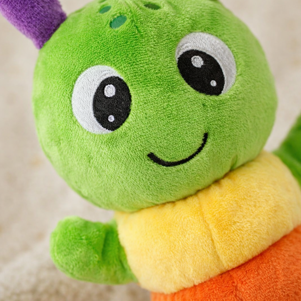 zoom peluche bébé douce texture chenille Wormy Molto matière tissu doux jouet sensoriel